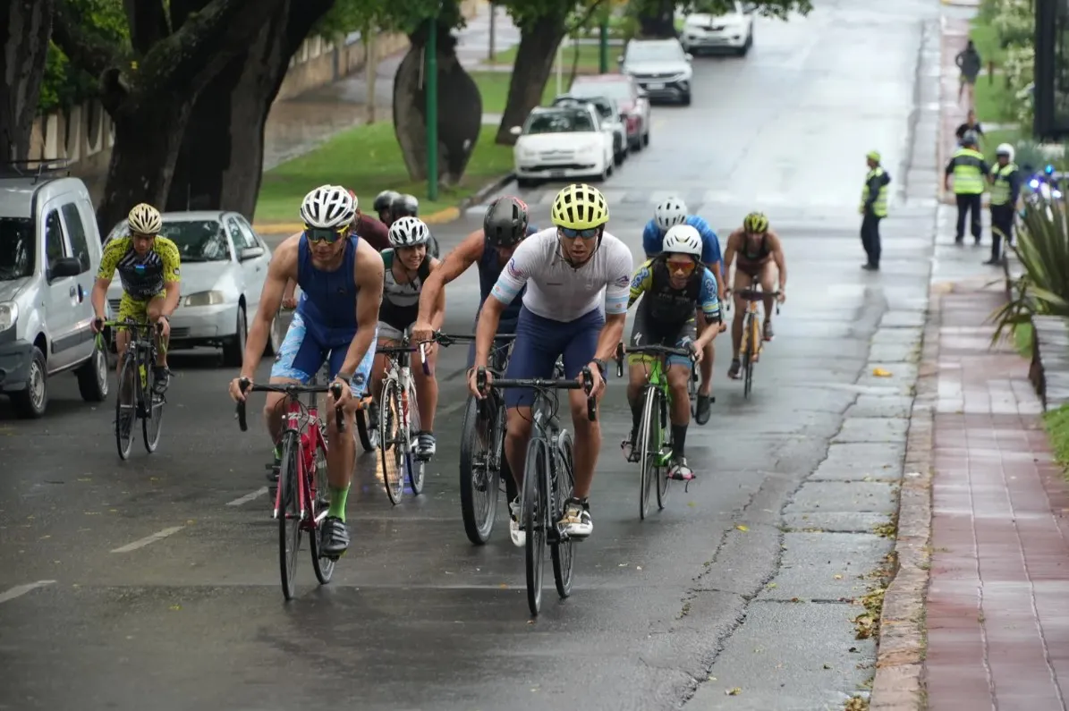 Triatlon lluvia